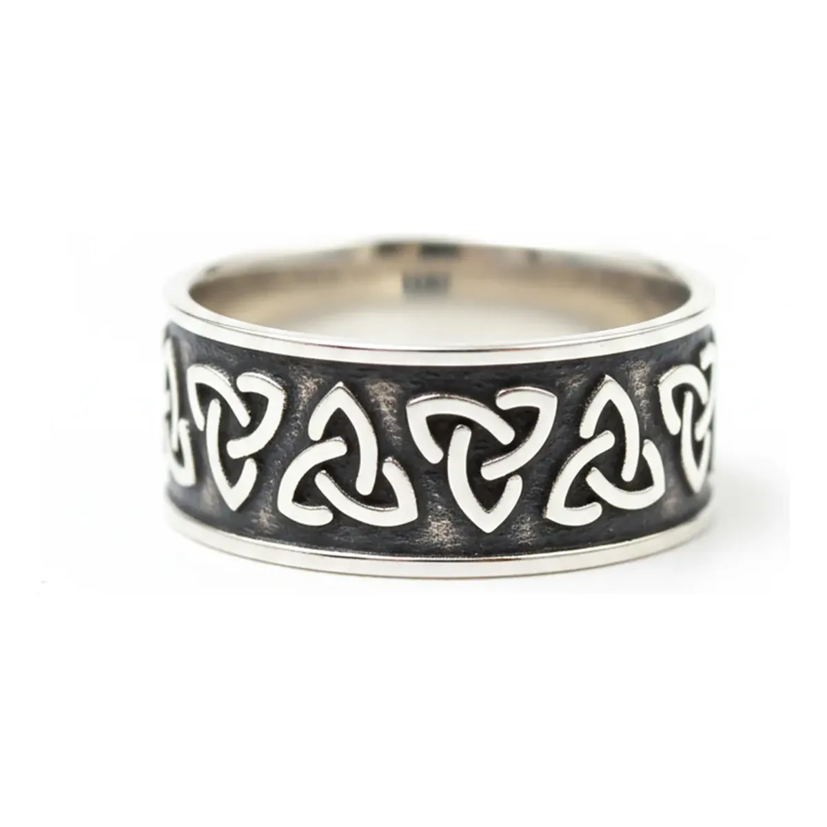 Anillo Triquetra Nudo Celta Plateada Ley Talla Amuleto